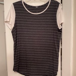 Lululemon shortsleeved